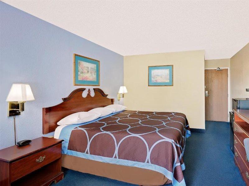 Super 8 By Wyndham Newburgh/West Point Stewart Intl Airport Motell Exteriör bild