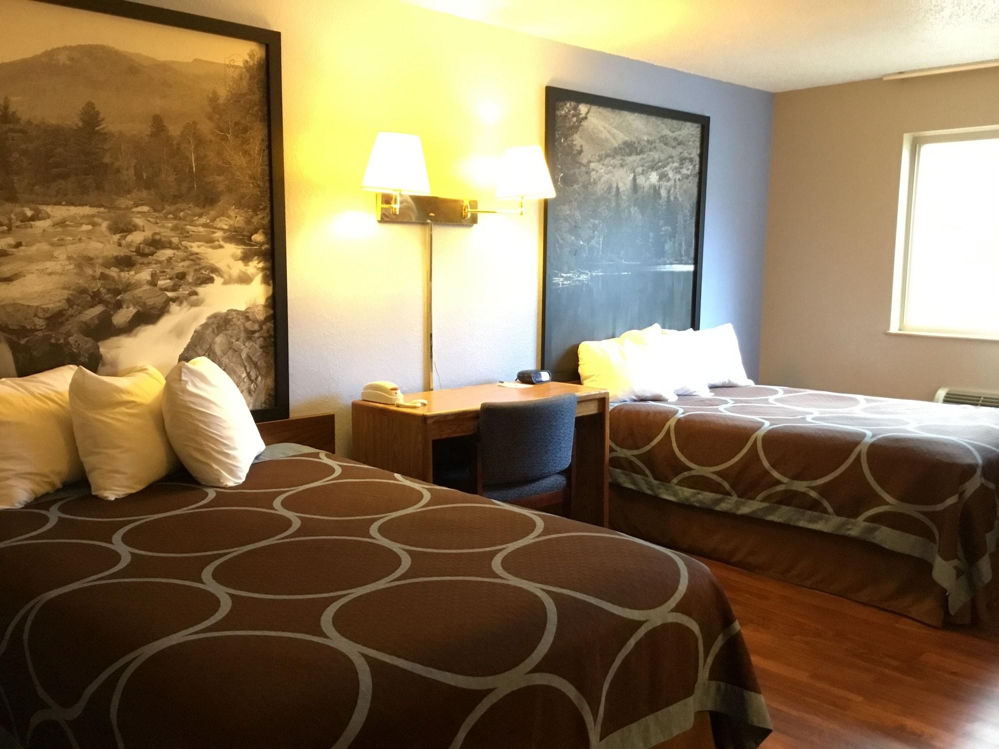 Super 8 By Wyndham Newburgh/West Point Stewart Intl Airport Motell Exteriör bild