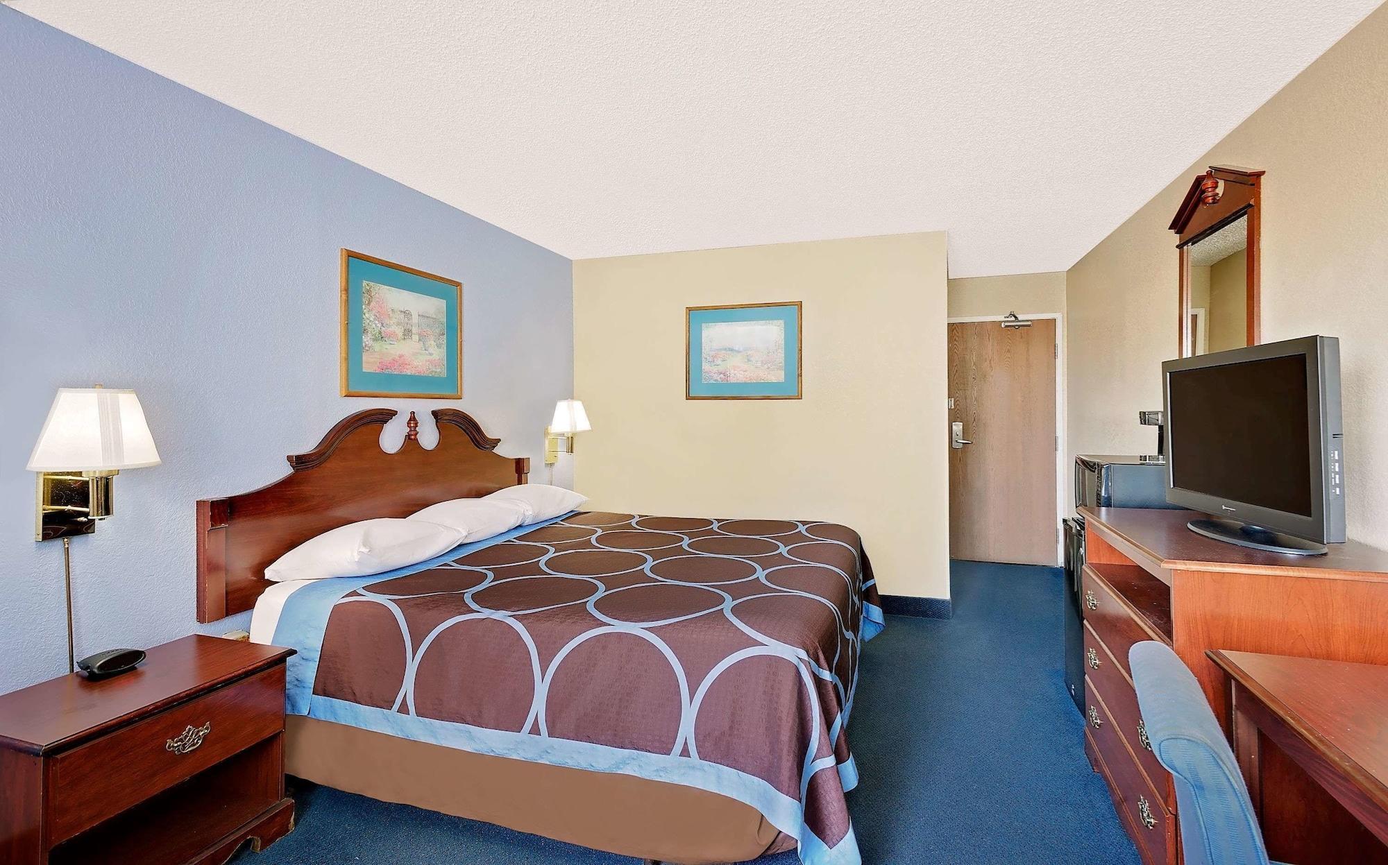 Super 8 By Wyndham Newburgh/West Point Stewart Intl Airport Motell Exteriör bild