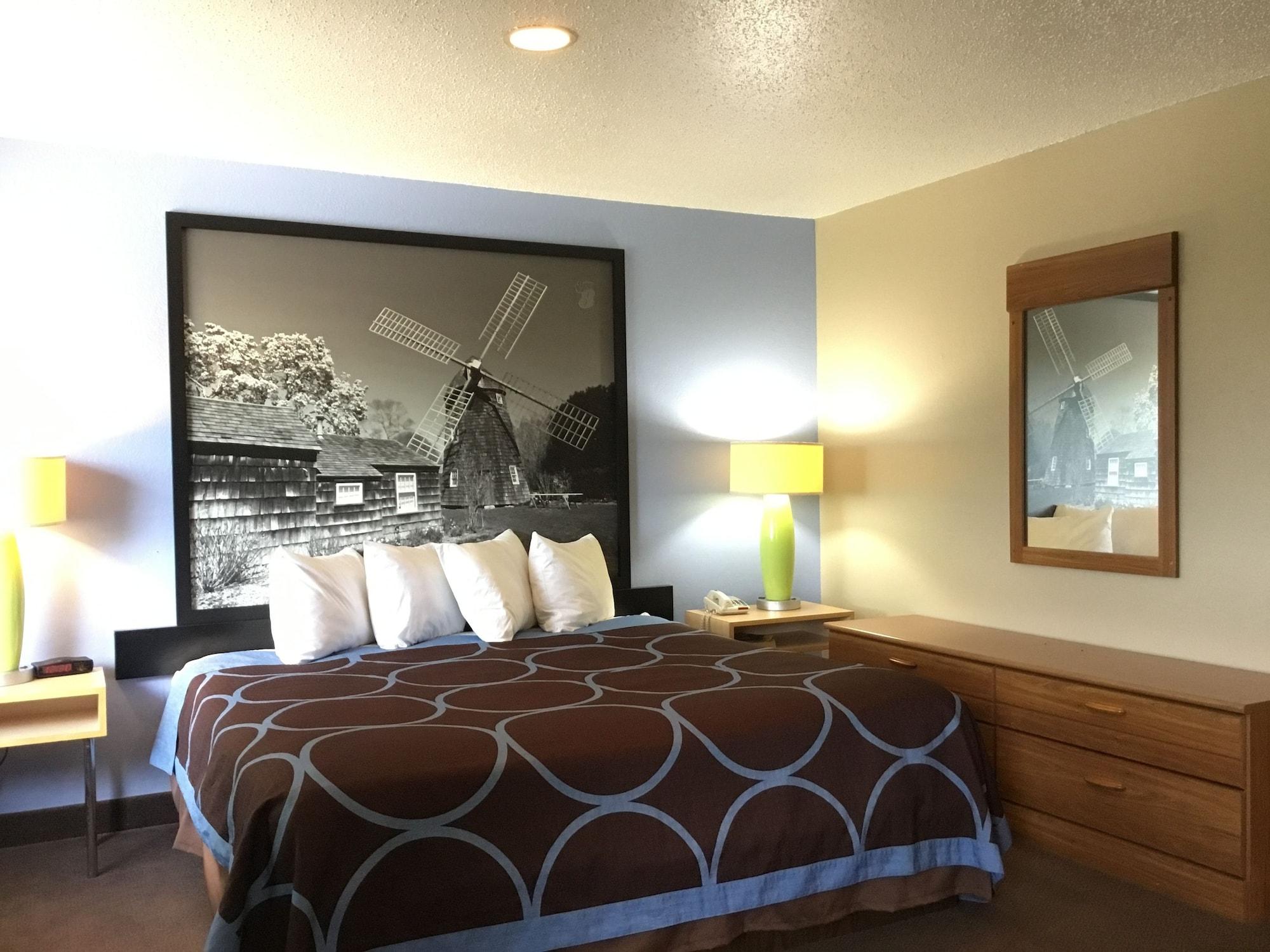 Super 8 By Wyndham Newburgh/West Point Stewart Intl Airport Motell Exteriör bild