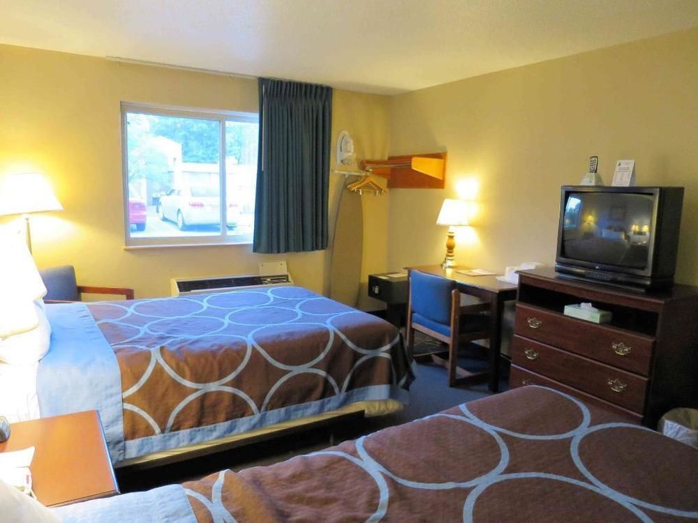 Super 8 By Wyndham Newburgh/West Point Stewart Intl Airport Motell Exteriör bild